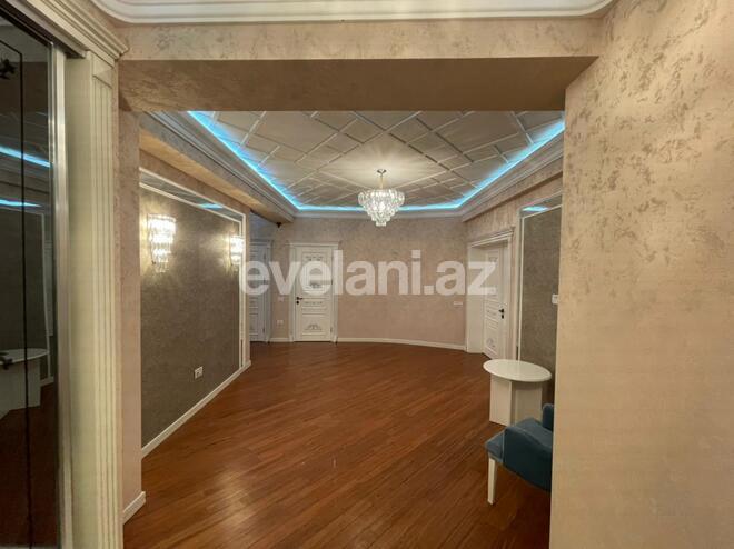 Продаётся, новостройка, 4-комнаты, 200 m², 28 мая m.