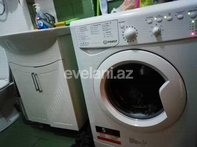 Kirayə verilir, yeni tikili, 2 otaqlı, 60 m², İnşaatçılar m.