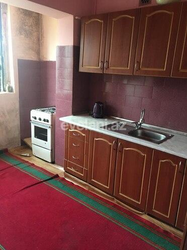Satılır, köhnə tikili, 2 otaqlı, 62 m², Azadlıq prospekti m.