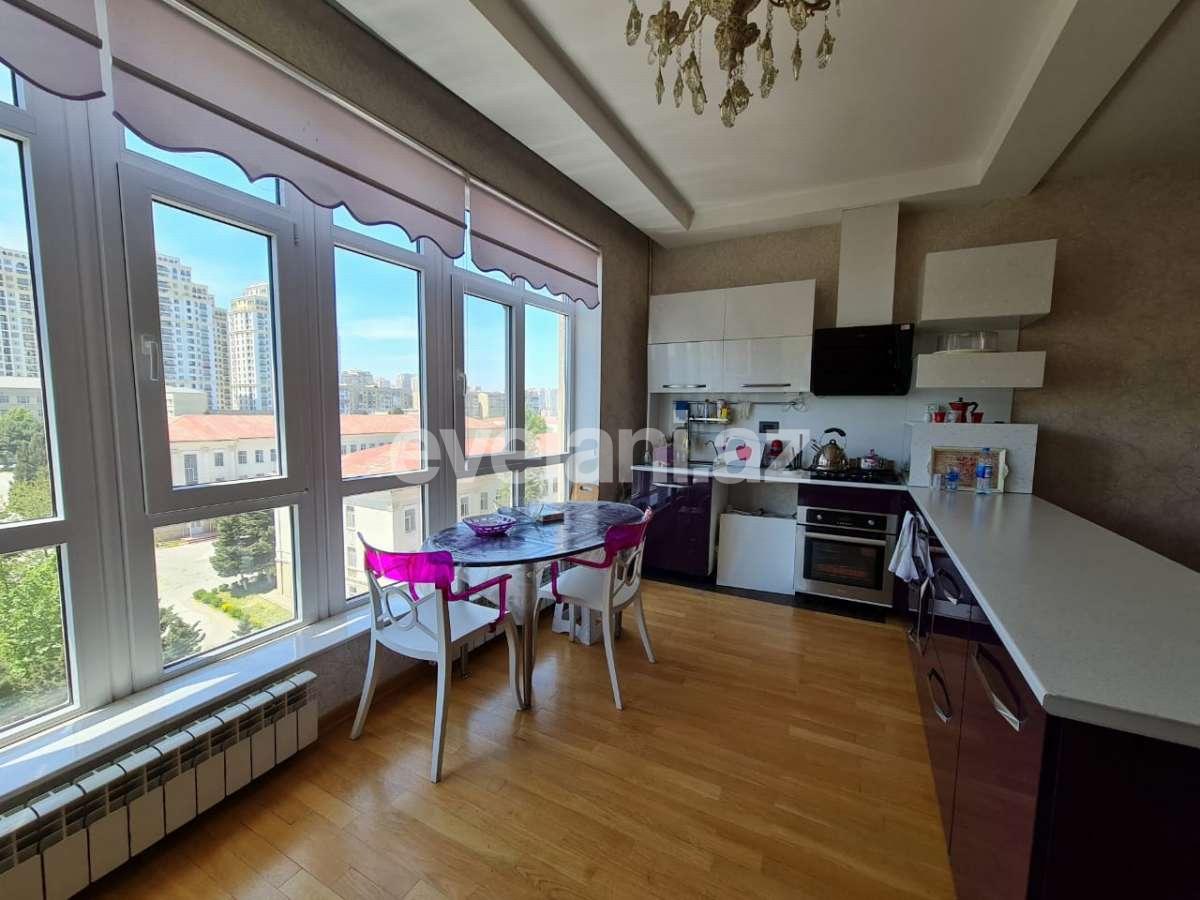 Продаётся, новостройка, 3-комнаты, 122 m², Элмляр Академиясы m.