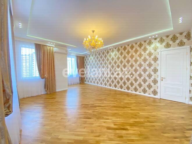 Satılır, yeni tikili, 3 otaqlı, 123 m², Şah İsmayıl Xətai m.