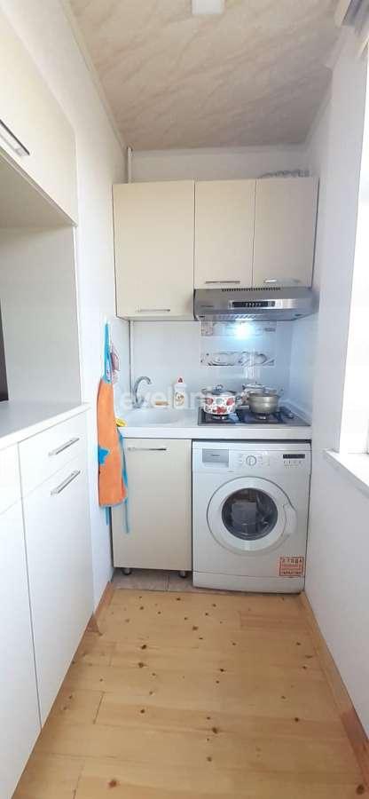 Satılır, köhnə tikili, 3 otaqlı, 65.9 m², 7-ci mikrorayon q.