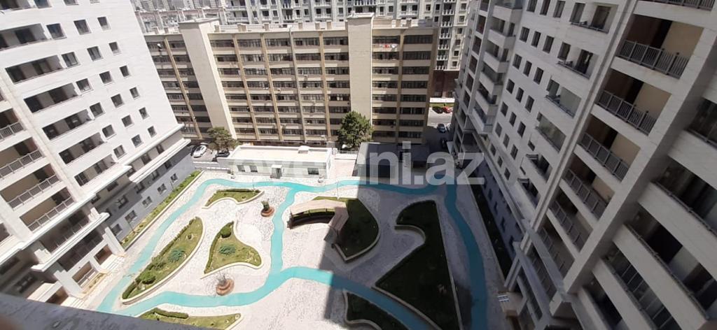 Продаётся, новостройка, 4-комнаты, 233 m², Элмляр Академиясы m.