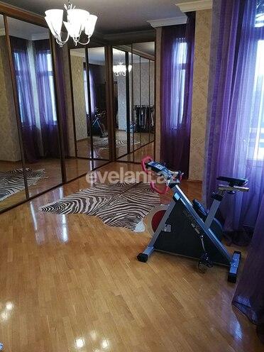 Satılır, yeni tikili, 6 otaqlı, 360 m², 28 may m.