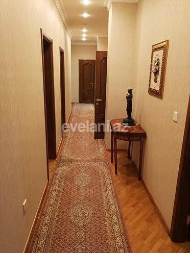 Satılır, yeni tikili, 6 otaqlı, 360 m², 28 may m.