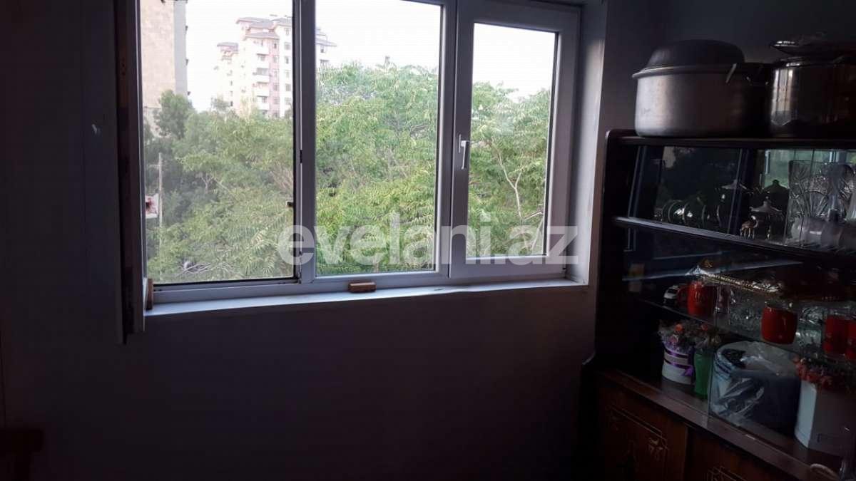 Satılır, köhnə tikili, 3 otaqlı, 67 m², Bakıxanov q.