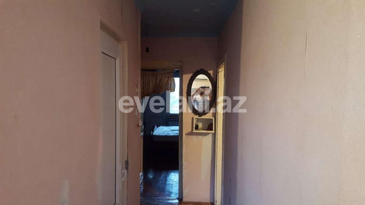 Satılır, köhnə tikili, 3 otaqlı, 67 m², Bakıxanov q.