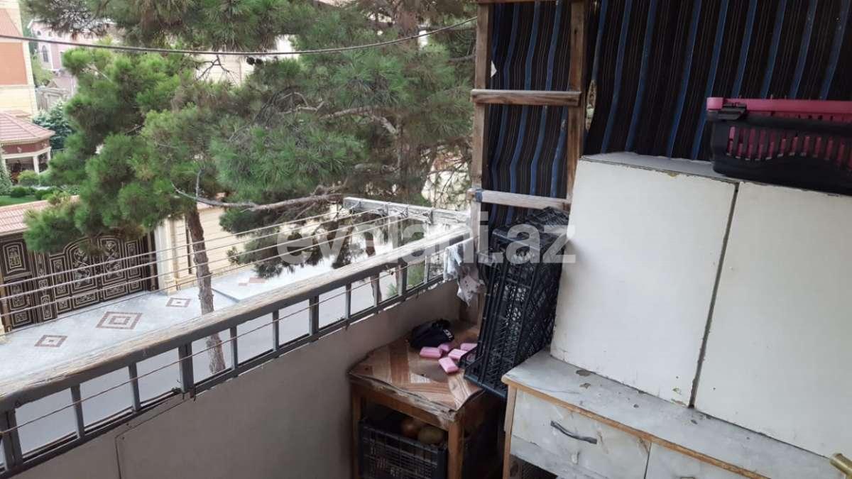 Satılır, köhnə tikili, 3 otaqlı, 67 m², Bakıxanov q.