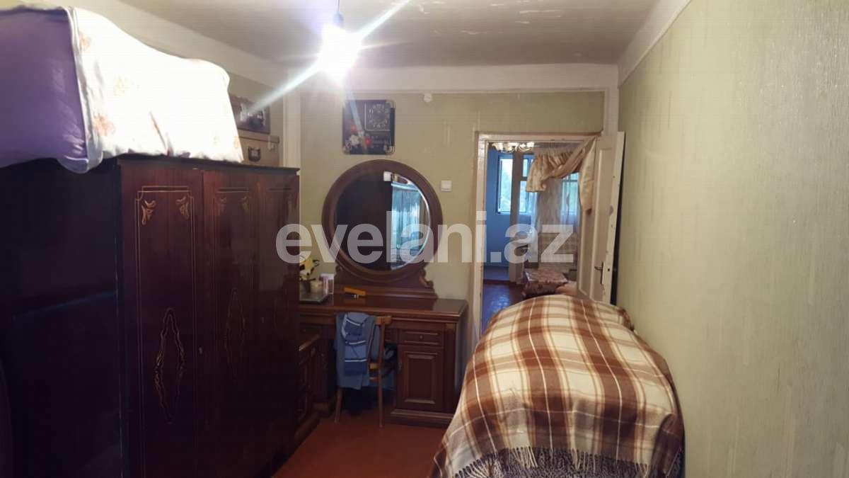 Satılır, köhnə tikili, 3 otaqlı, 67 m², Bakıxanov q.
