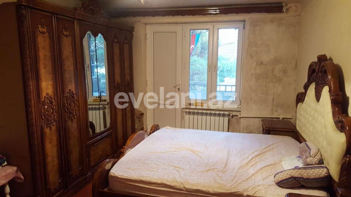 Satılır, köhnə tikili, 3 otaqlı, 67 m², Bakıxanov q.