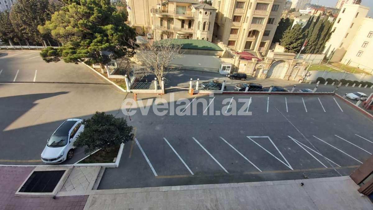 Rent, office, 6 room, 600 m², Nasimi r.