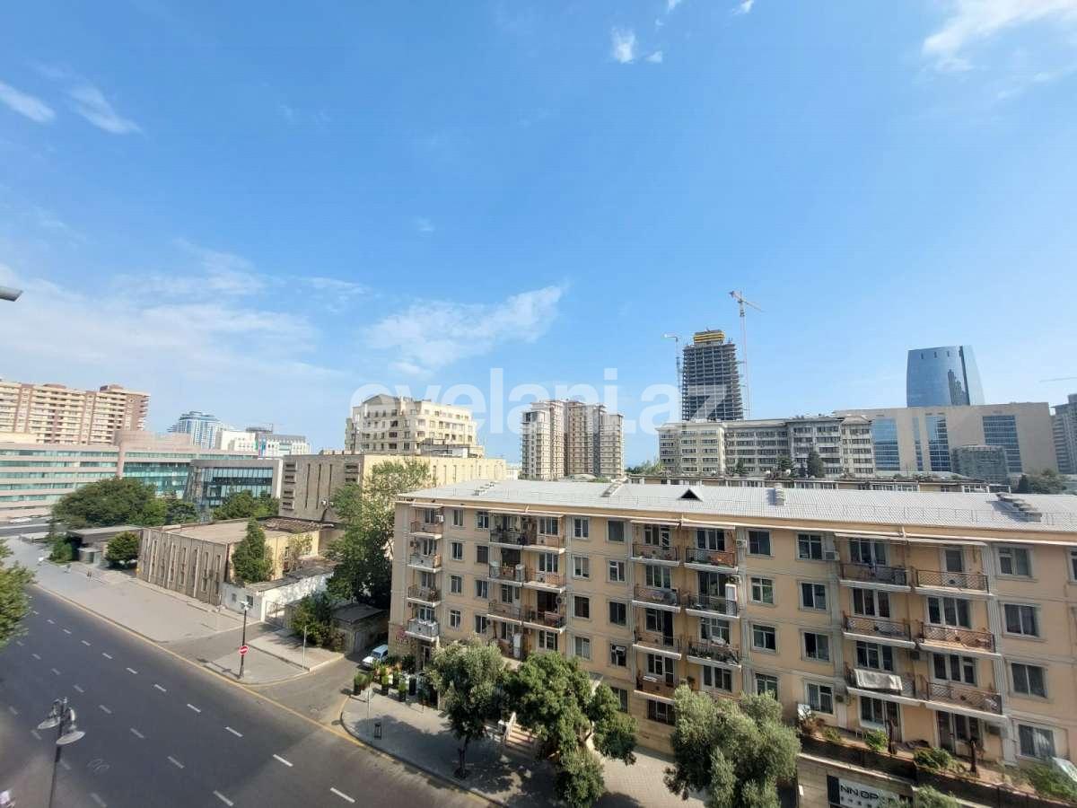 Sale, new building, 3 room, 157 m², Khatai r.