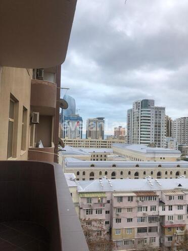 Продаётся, новостройка, 3-комнаты, 201 m², 28 мая m.