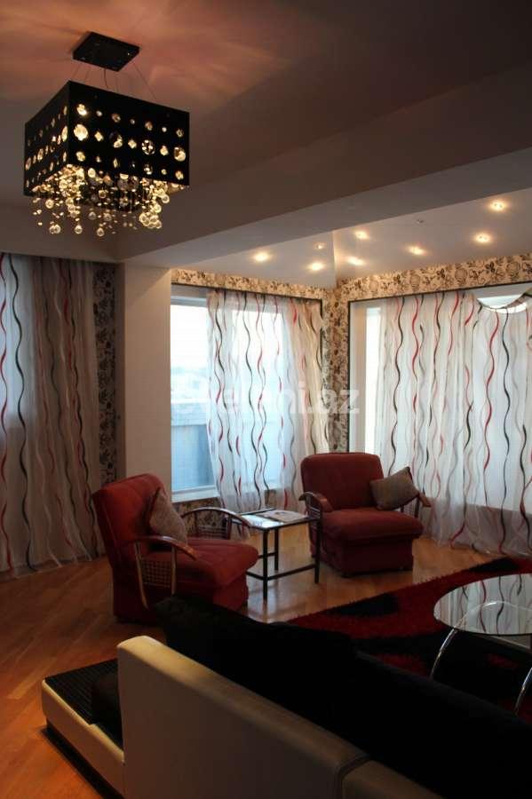 Satılır, yeni tikili, 5 otaqlı, 350 m², Nizami m.