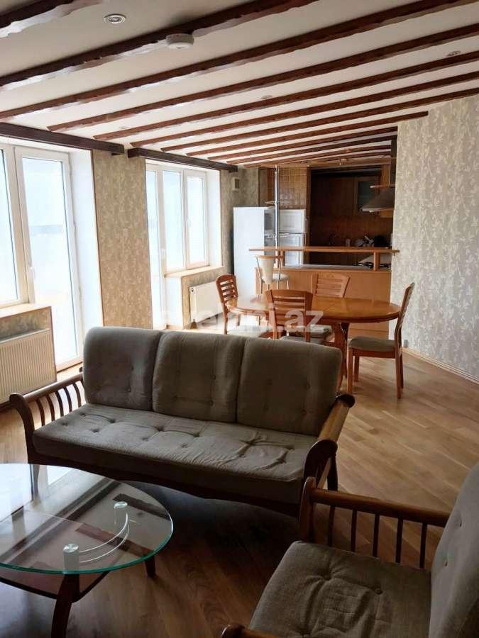 Kirayə verilir, yeni tikili, 3 otaqlı, 120 m², İçəri Şəhər m.