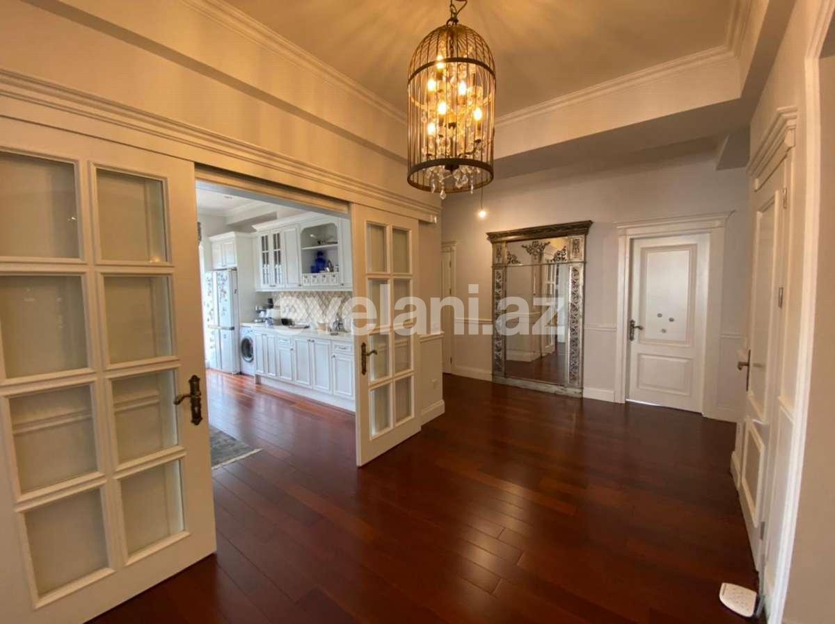 Sale, new building, 4 room, 220 m², Nasimi r.