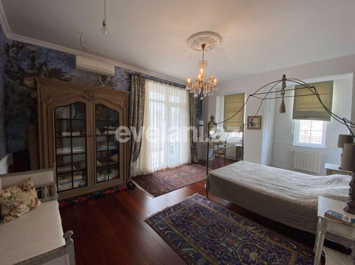 Sale, new building, 4 room, 220 m², Nasimi r.