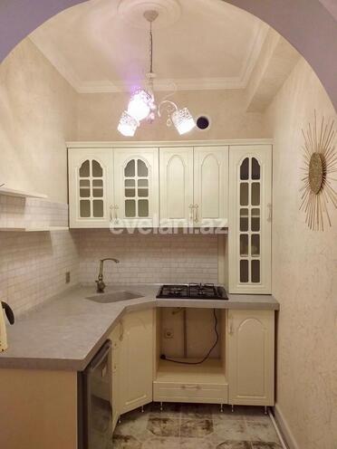 Kirayə verilir, yeni tikili, 2 otaqlı, 60 m², Elmlər Akademiyası m.