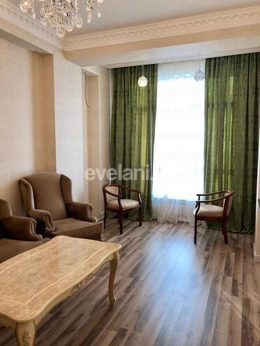 Kirayə verilir, yeni tikili, 2 otaqlı, 60 m², Elmlər Akademiyası m.