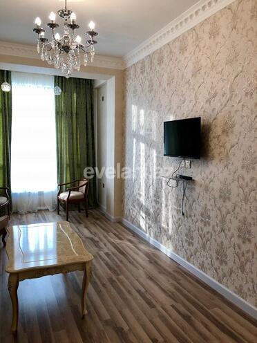 Kirayə verilir, yeni tikili, 2 otaqlı, 60 m², Elmlər Akademiyası m.