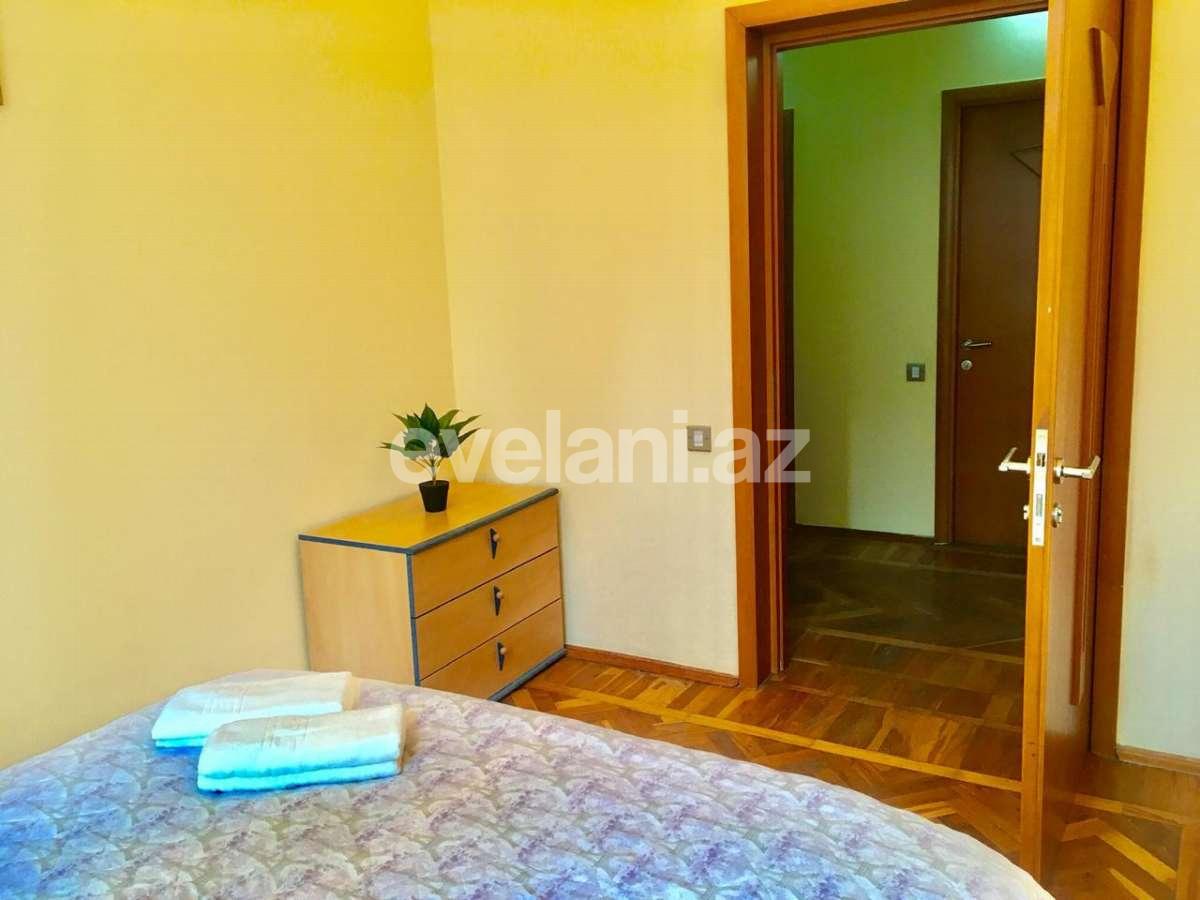 Rent, old building, 3 room, 110 m², Sabail r.