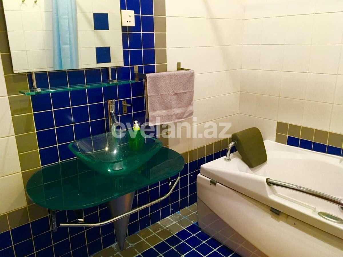 Rent, old building, 3 room, 110 m², Sabail r.