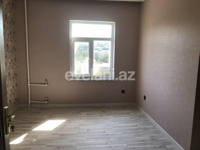 Sale, old building, 4 room, 110 m², Bakikhanov d.