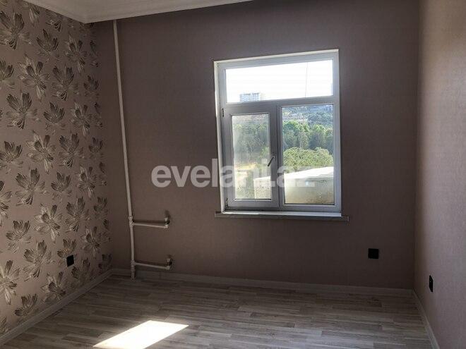 Sale, old building, 4 room, 110 m², Bakikhanov d.