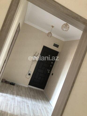 Sale, old building, 4 room, 110 m², Bakikhanov d.