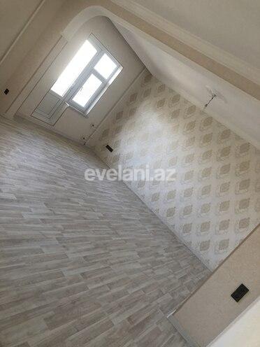Sale, old building, 4 room, 110 m², Bakikhanov d.