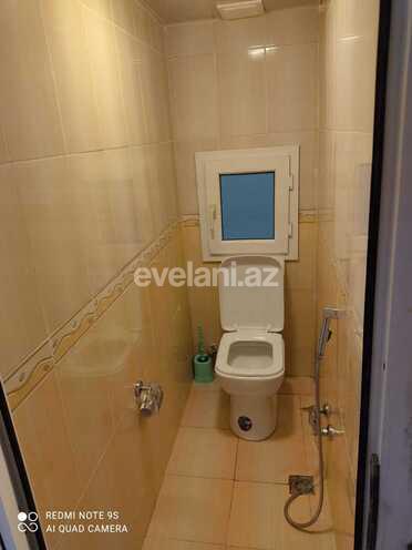 Sale, old building, 4 room, 110 m², Bakikhanov d.