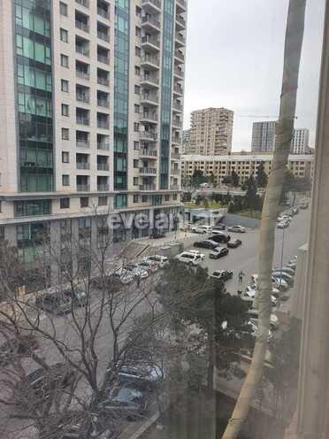 Sale, old building, 3 room, 107 m², Elmlar Akademiyası m.