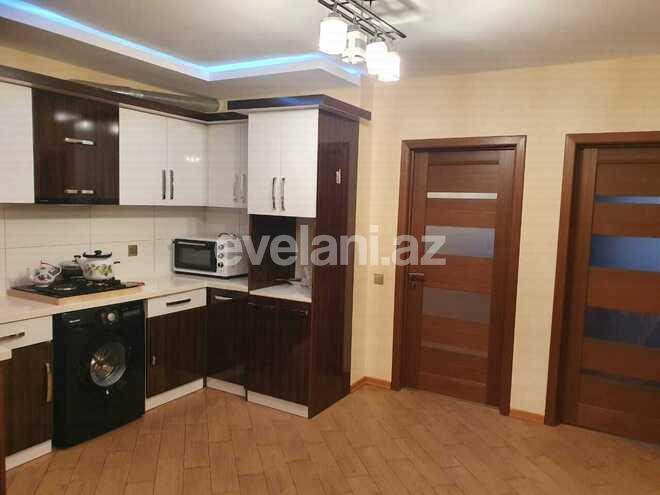 Sale, old building, 3 room, 107 m², Elmlar Akademiyası m.