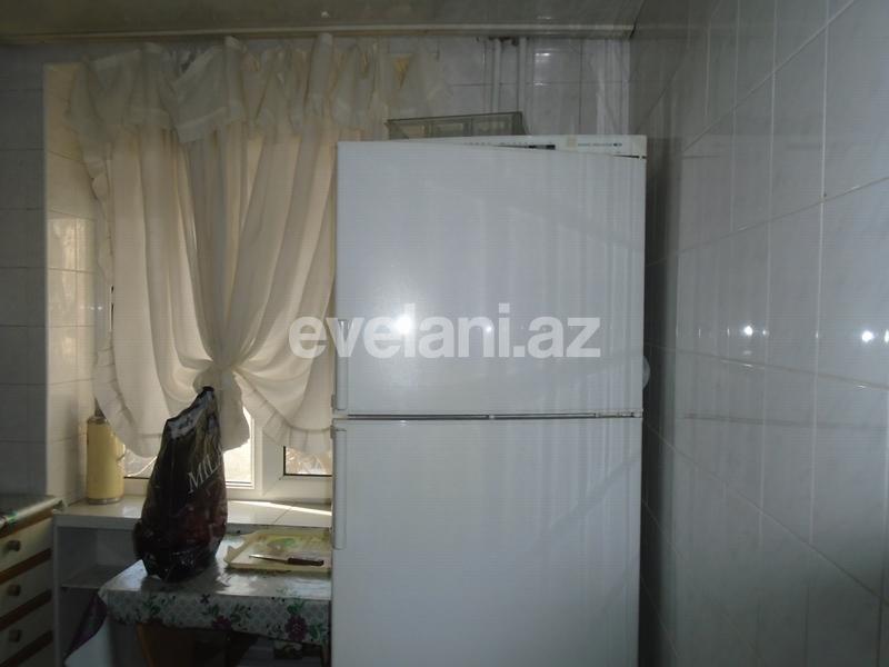 Rent, old building, 2 room, 80 m², Elmlar Akademiyası m.
