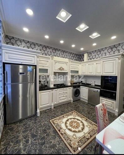 Satılır, yeni tikili, 4 otaqlı, 220 m², 28 may m.