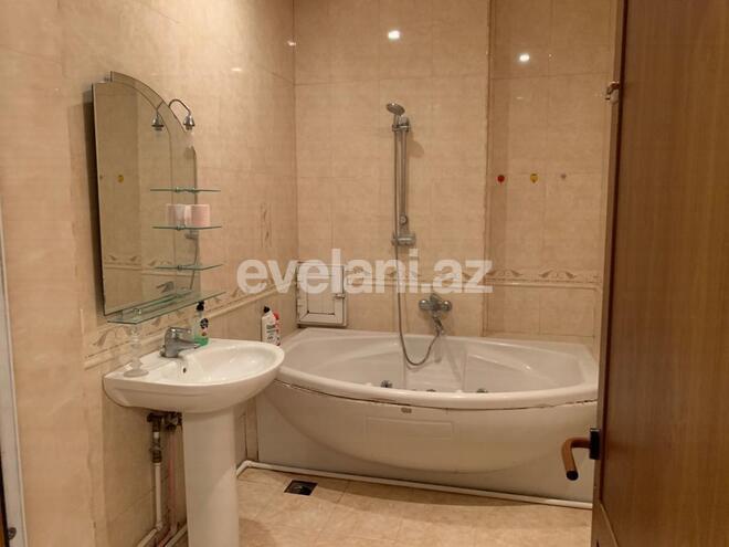 Satılır, yeni tikili, 3 otaqlı, 110 m², İnşaatçılar m.