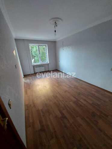 Sale, old building, 2 room, 60 m², Bakikhanov d.