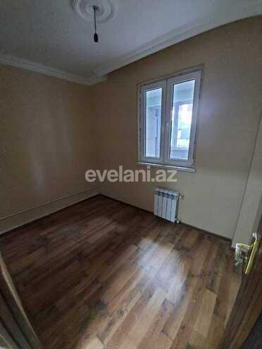 Sale, old building, 2 room, 60 m², Bakikhanov d.