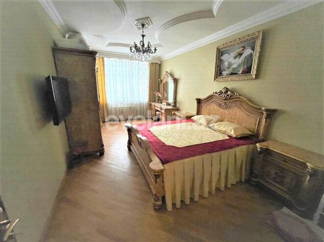 Satılır, yeni tikili, 4 otaqlı, 175 m², Memar Əcəmi m.