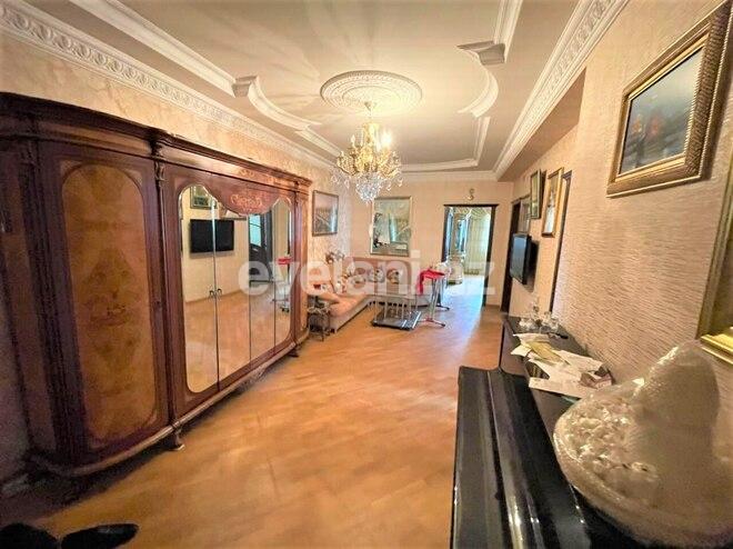 Satılır, yeni tikili, 4 otaqlı, 175 m², Memar Əcəmi m.