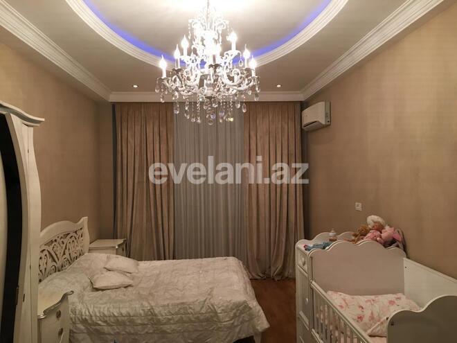 Продаётся, новостройка, 4-комнаты, 350 m², 28 мая m.