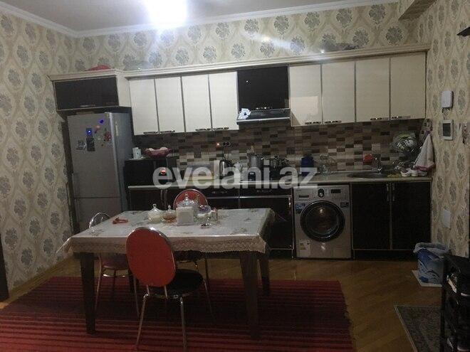 Satılır, yeni tikili, 2 otaqlı, 68 m², İnşaatçılar m.