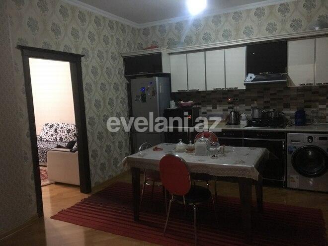 Satılır, yeni tikili, 2 otaqlı, 68 m², İnşaatçılar m.