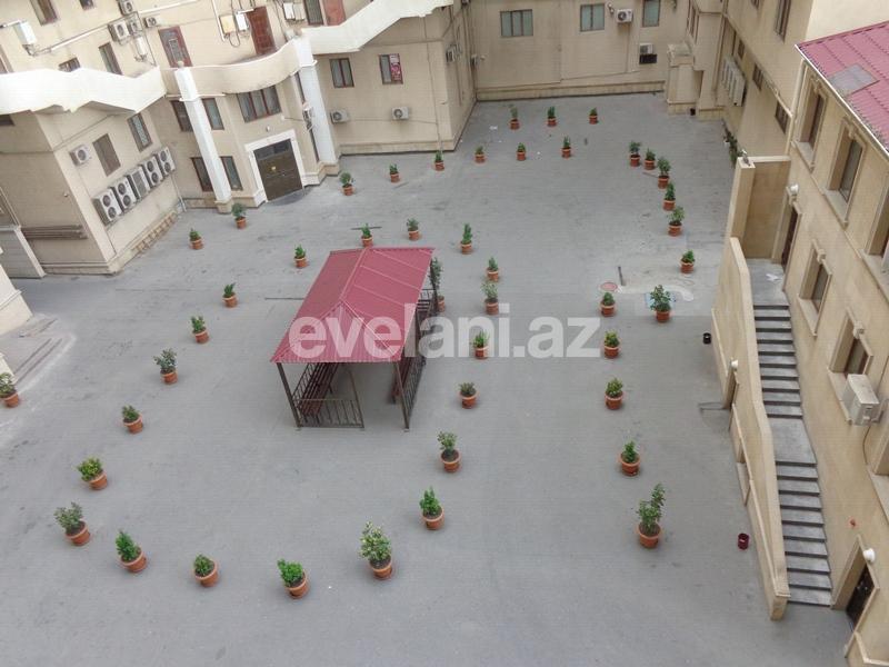 Satılır, yeni tikili, 3 otaqlı, 145 m², Elmlər Akademiyası m.