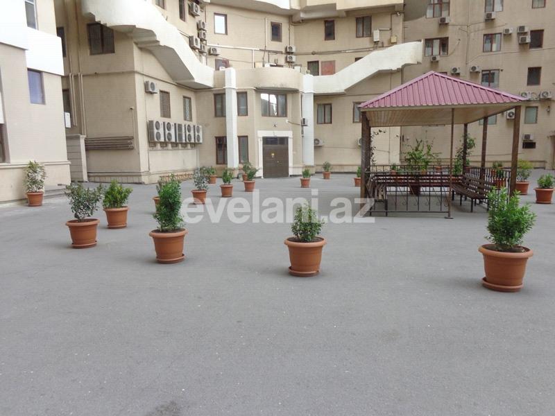 Satılır, yeni tikili, 3 otaqlı, 145 m², Elmlər Akademiyası m.