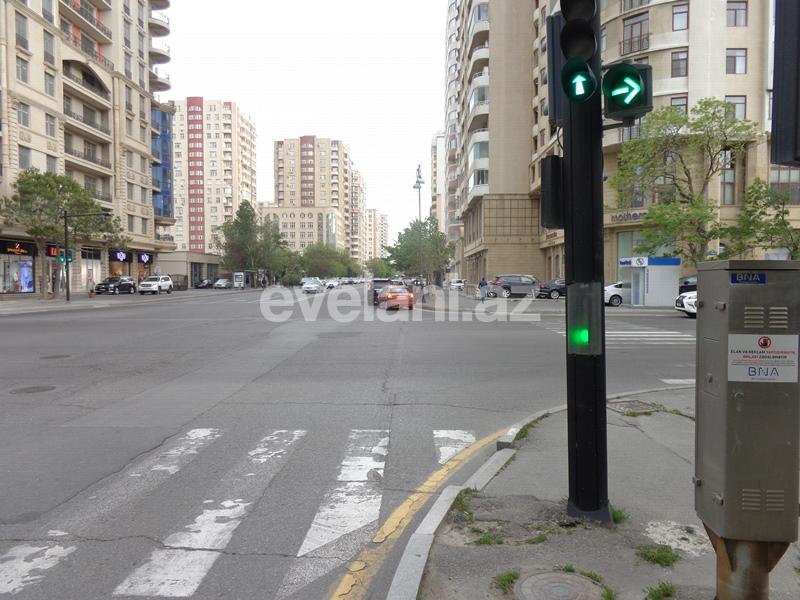 Satılır, yeni tikili, 3 otaqlı, 145 m², Elmlər Akademiyası m.