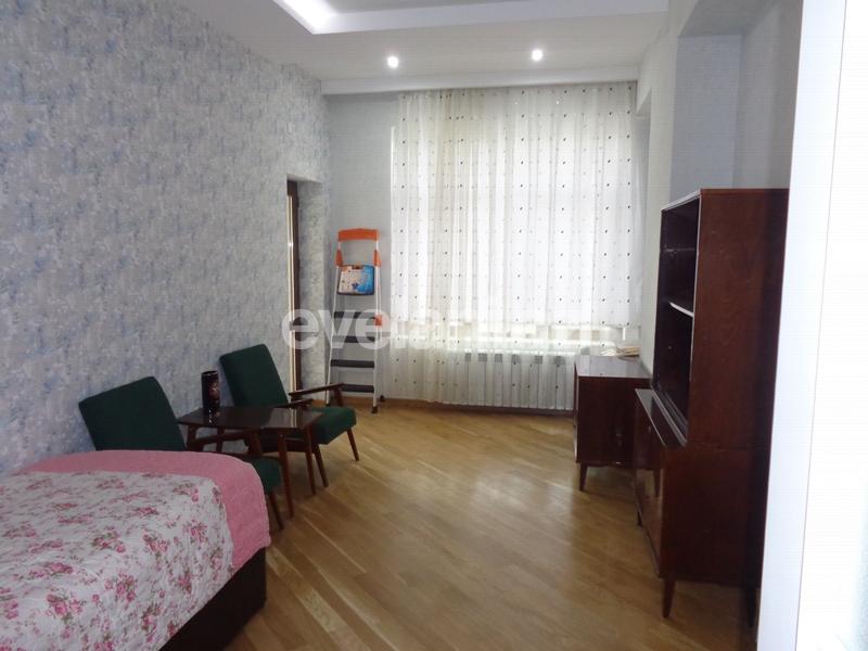 Satılır, yeni tikili, 3 otaqlı, 145 m², Elmlər Akademiyası m.