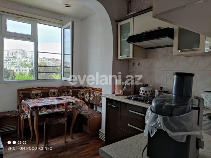 Satılır, köhnə tikili, 3 otaqlı, 67 m², Azadlıq prospekti m.