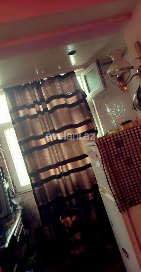 Satılır, köhnə tikili, 2 otaqlı, 31 m², Elmlər Akademiyası m.