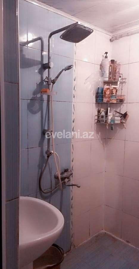 Satılır, köhnə tikili, 2 otaqlı, 31 m², Elmlər Akademiyası m.